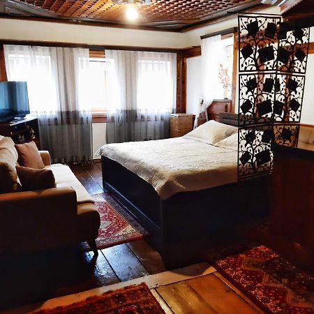Kulla Dula Guesthouse Gjakova Экстерьер фото