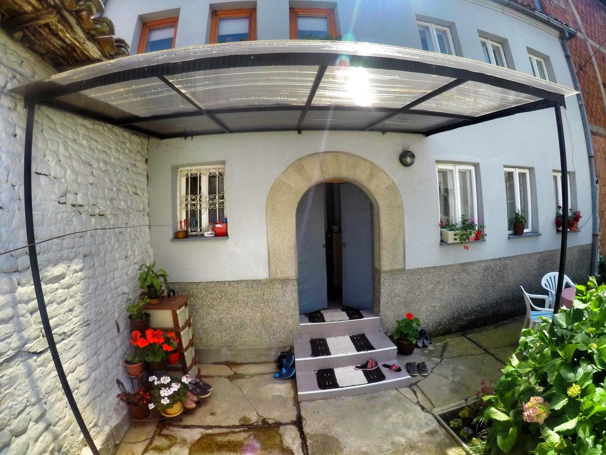 Kulla Dula Guesthouse Gjakova Экстерьер фото