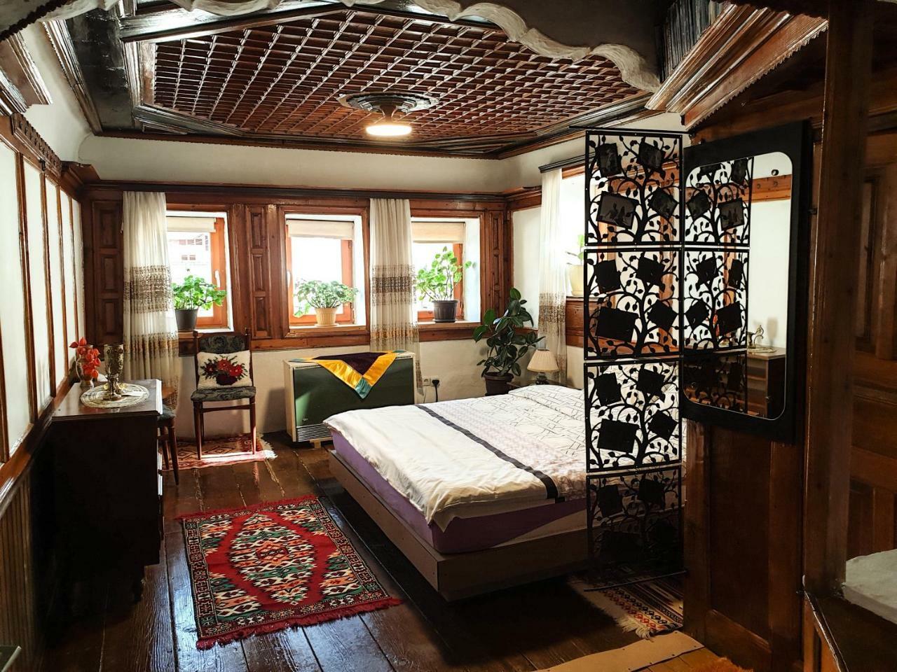 Kulla Dula Guesthouse Gjakova Экстерьер фото